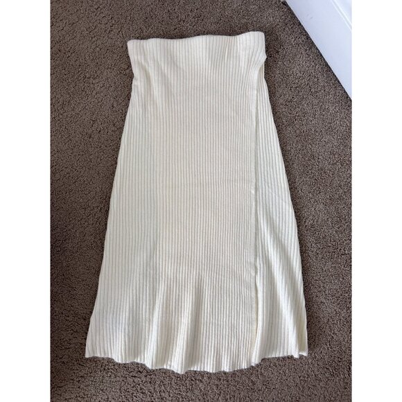 MNG Dresses & Skirts - MNG White Ribbed Knit Midi Skirt, never worn, Size L